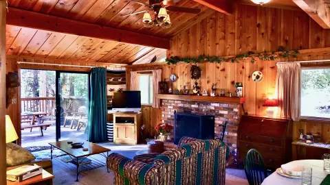 Serenity Cabin