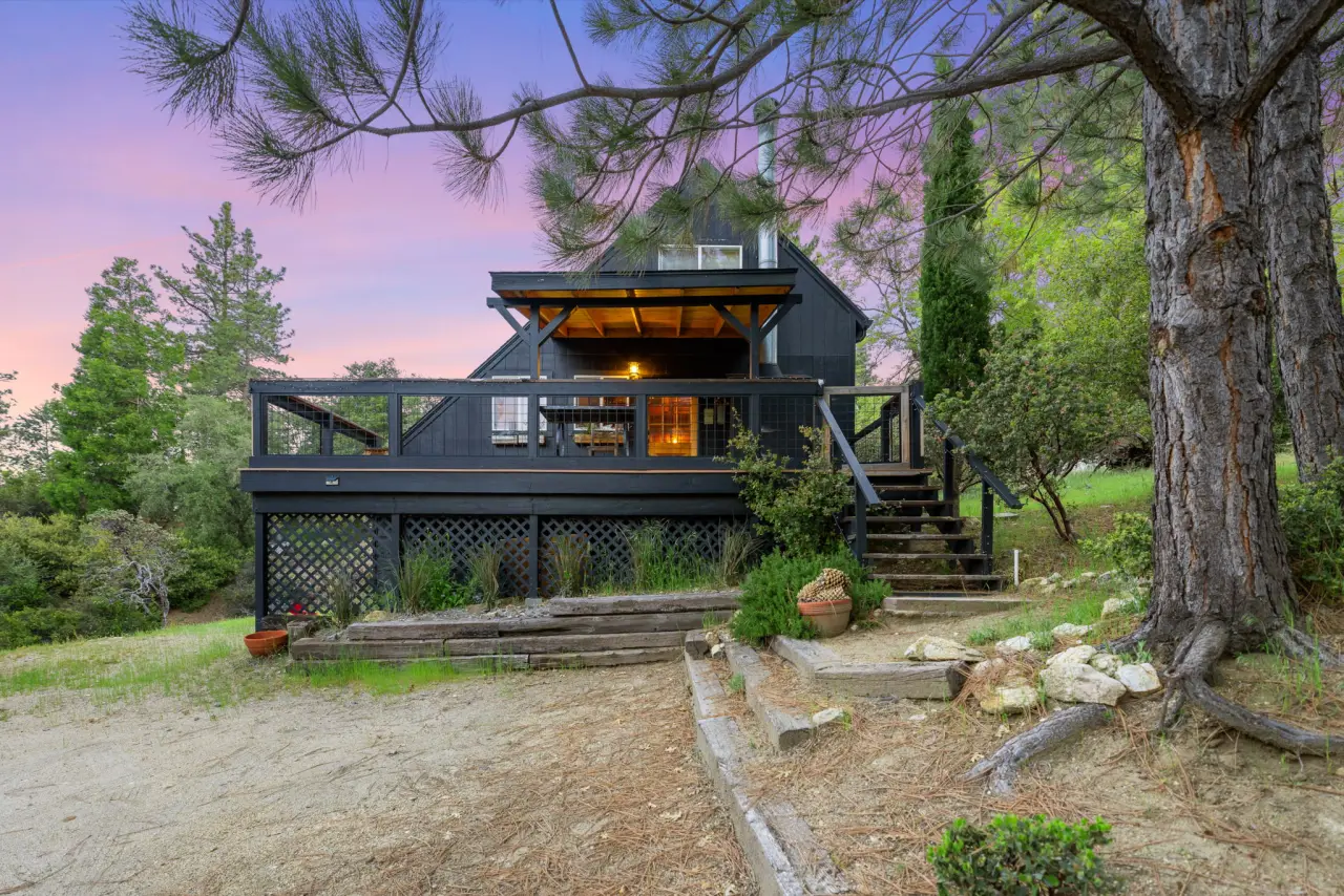 Tahquitz View Drive